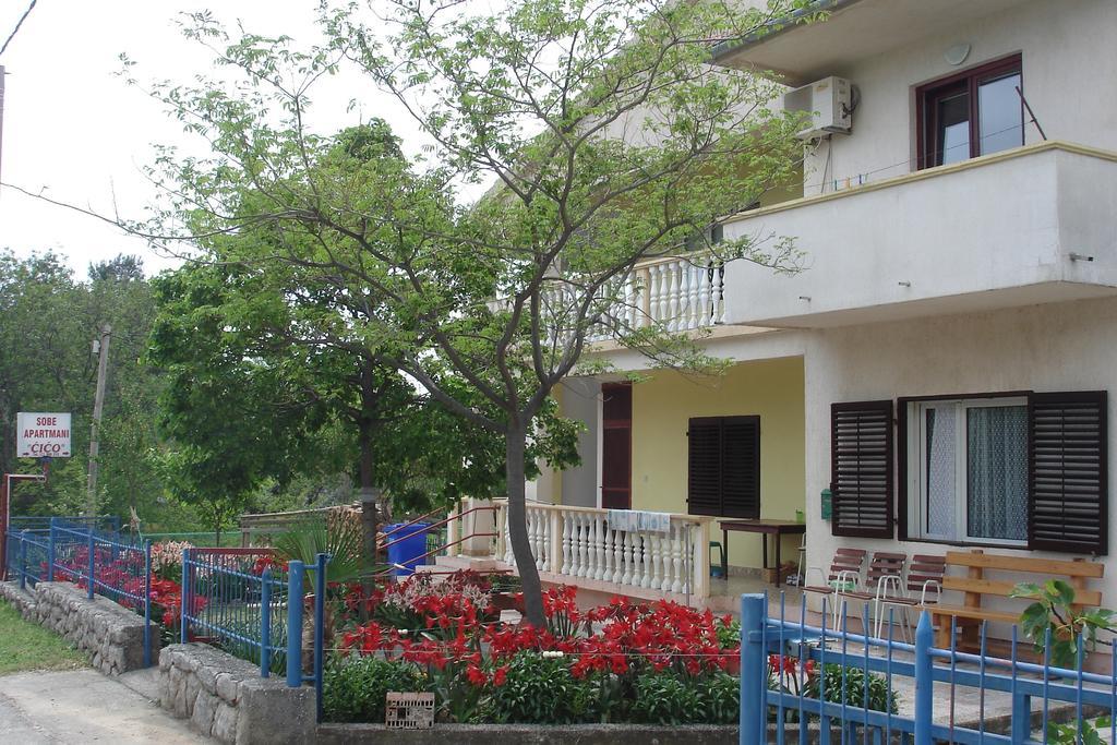 Apartments Cico Starigrad Paklenica Cameră foto